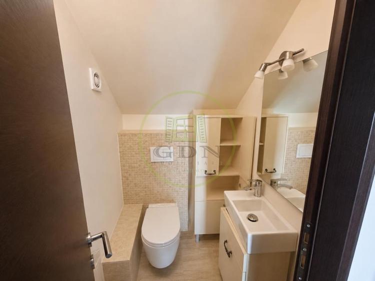 Apartament cu 3 camere semidecomandat, mobilat în Dămăroaia