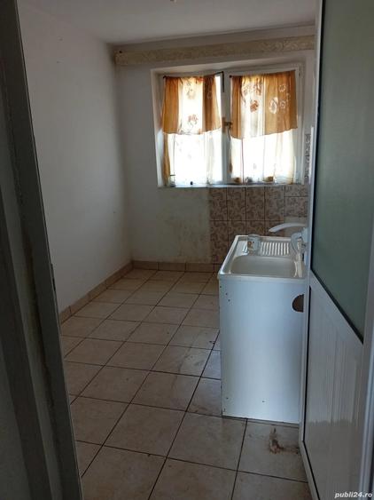 Apartament cu 3 camere în Panciu