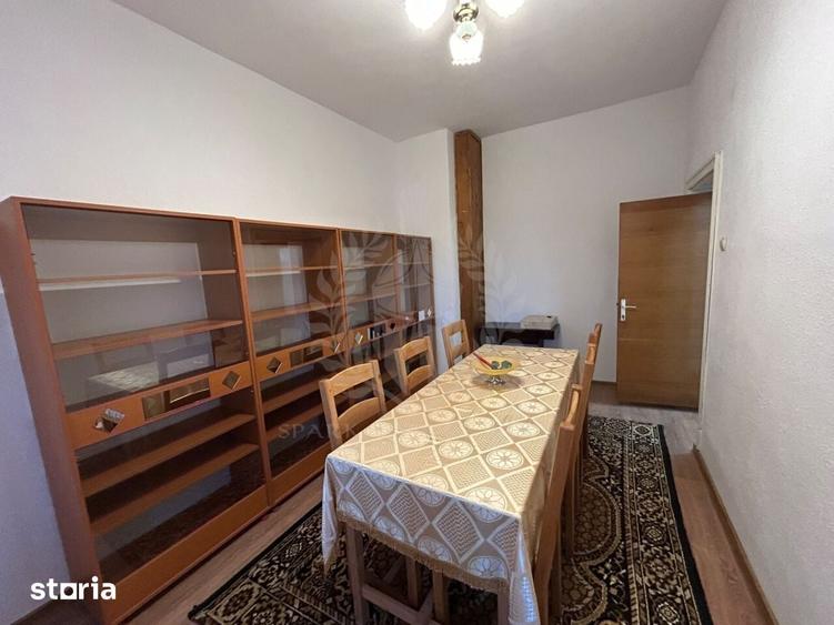 Casă cu 6 camere cu Teren 512 Mp în Boldești