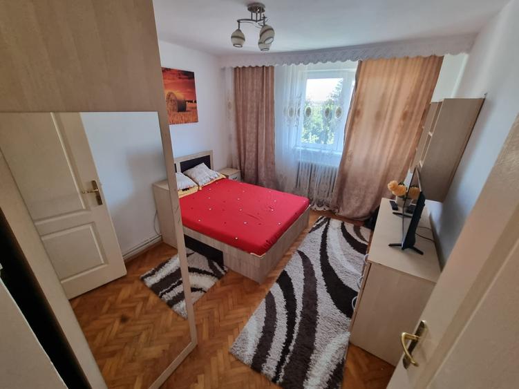 Apartament 2 camere | Cetate | Renovat | Mobilat și utilat - 1