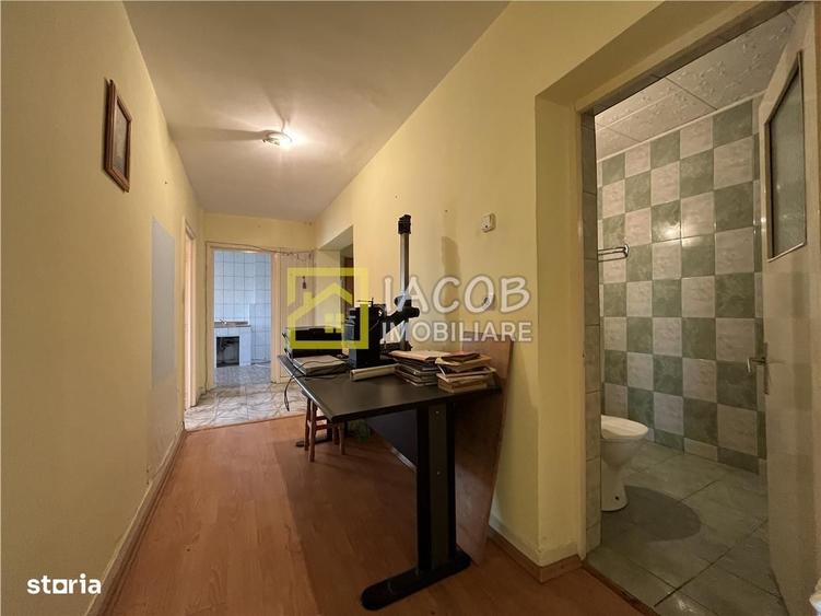 Apartament cu 2 camere decomandat în Central