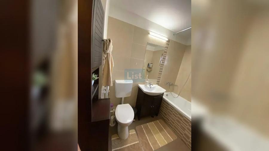 Apartament cu 4 camere decomandat, mobilat în Între Lacuri