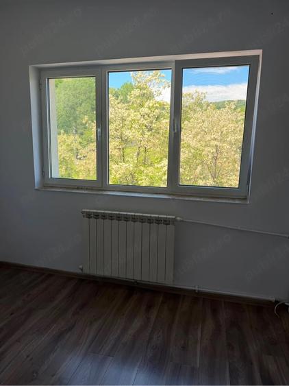 Garsonieră decomandată în Troianu