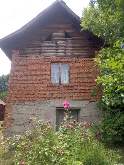 Casă cu Teren 800 Mp în Domnești