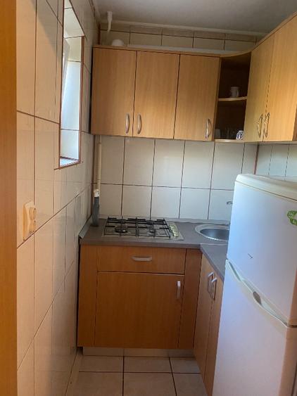 Garsonieră decomandată în Central