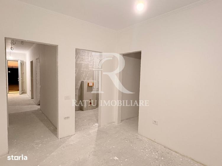 Casă cu 4 camere în Central