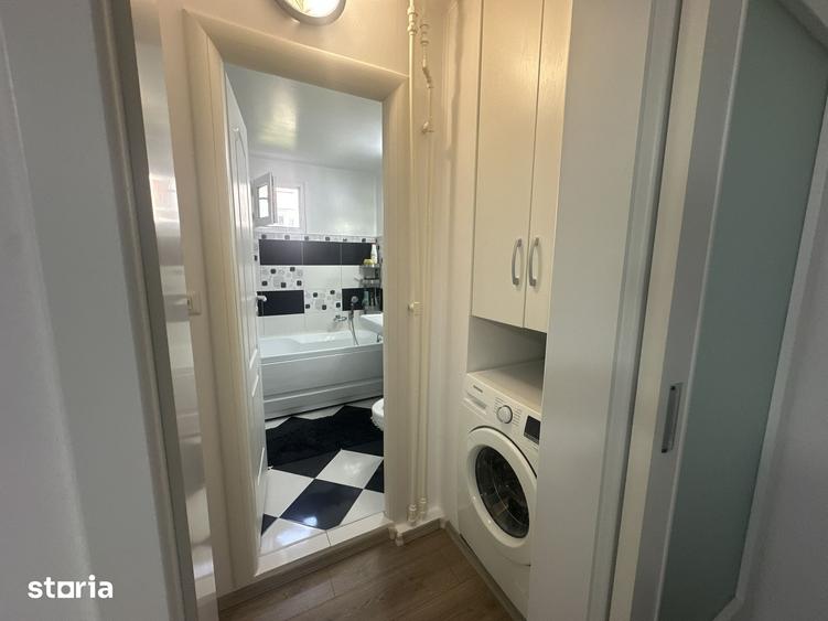 Apartament cu 4 camere în Berceni
