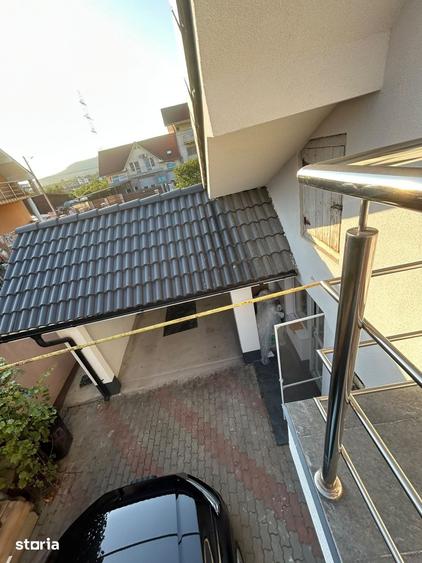 Casa individuala, decomanda, 6 camere, 180 mp ., teren 3 ari., zona d - 5