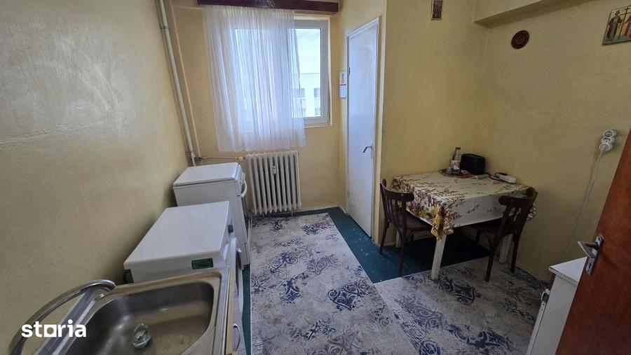 3 camere l 4 min metrou 1 deccembrie 1918 - 9