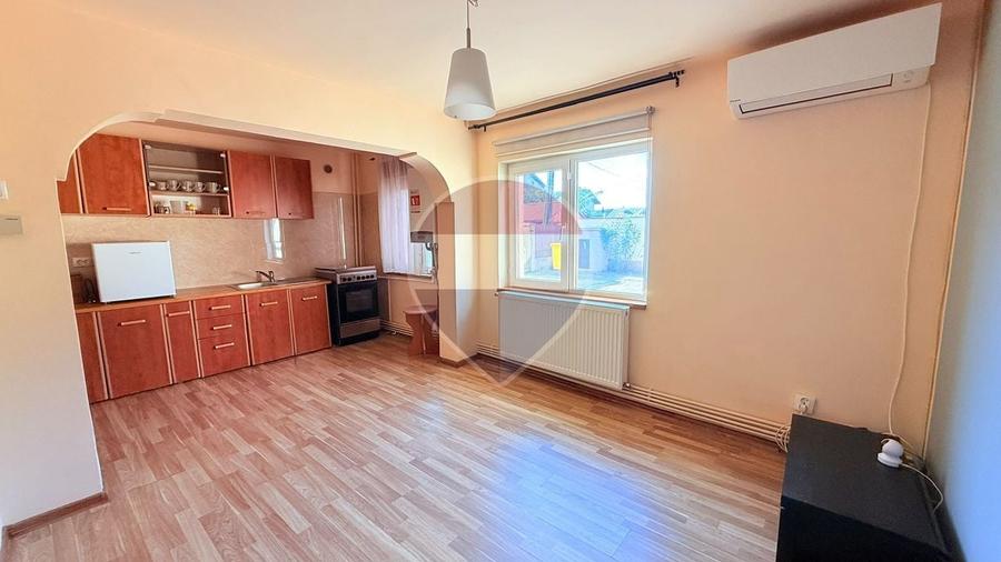 Casă individuală cu 5 camere cu Teren 553 Mp în Clinceni