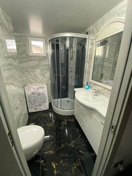 Apartament cu 2 camere decomandat în Precista