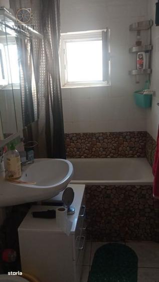 Apartament cu 3 camere decomandat, mobilat în Pantelimon