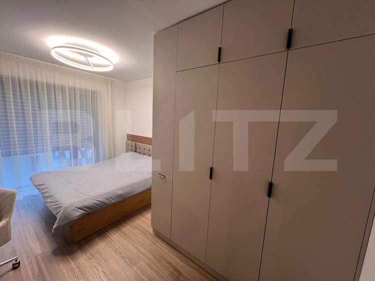 Apartament cu 2 camere semidecomandat, mobilat în Semicentral