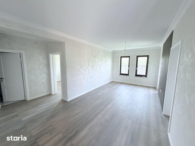 Casă cu 4 camere cu Teren 300 Mp în Central