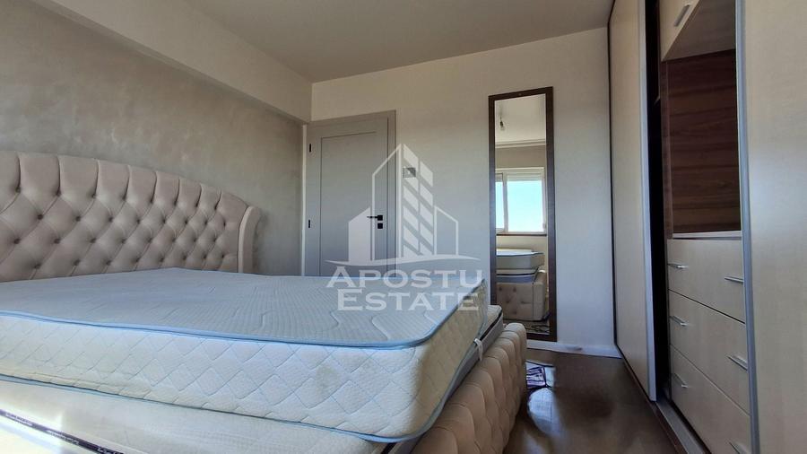 Apartament cu 4 camere semidecomandat, mobilat în Micălaca
