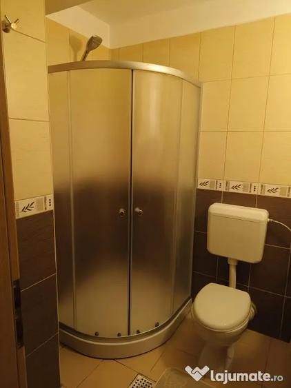 Garsonieră decomandată în Vitan