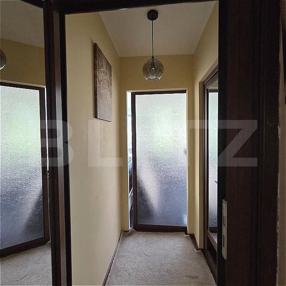 Apartament cu 4 camere decomandat, mobilat în Micro 16