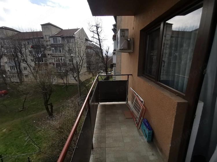 Apartament cu 2 camere semidecomandat în Lunei