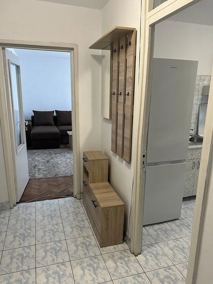 Apartament cu 3 camere decomandat în Telegrafului