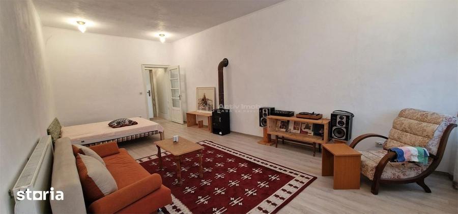 Apartament cu 2 camere, mobilat în Muncitoresc