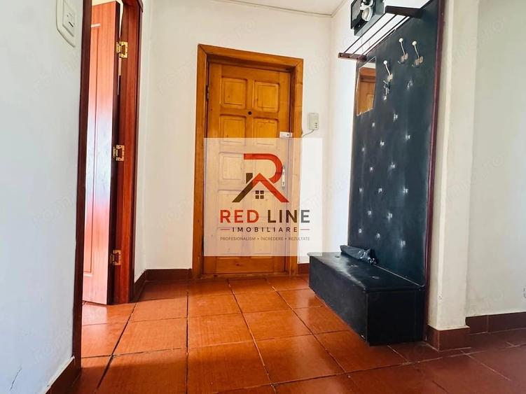 Apartament cu 3 camere decomandat în Traian