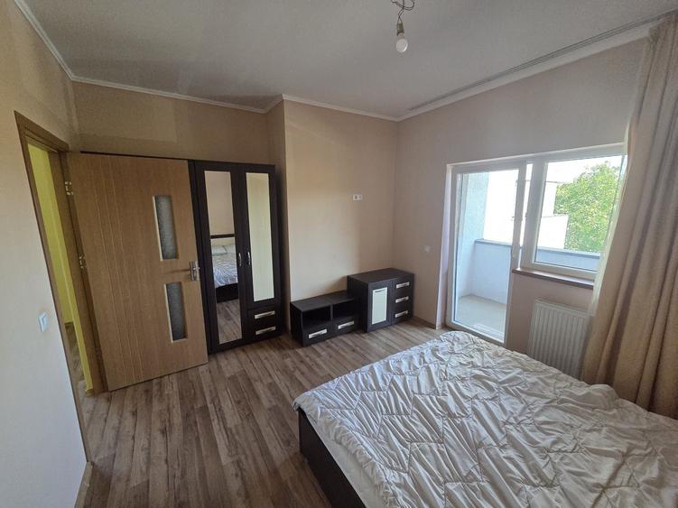 Apartament cu 2 camere semidecomandat în Florești