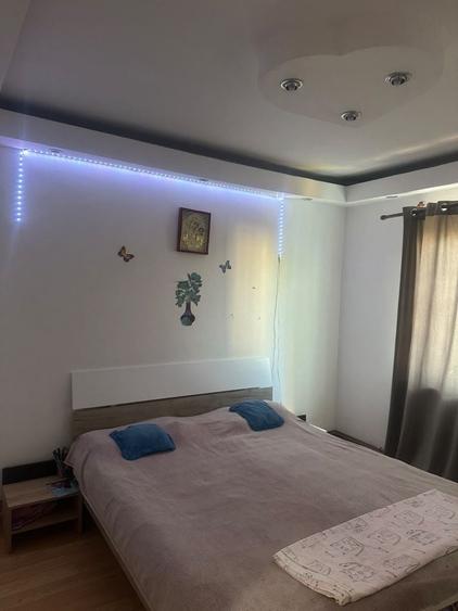 Apartament cu 2 camere decomandat în Malu Roșu