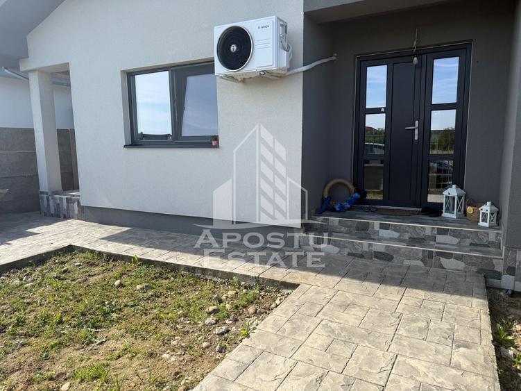 Duplex cu 3 camere cu Canalizare în Moșnița Nouă