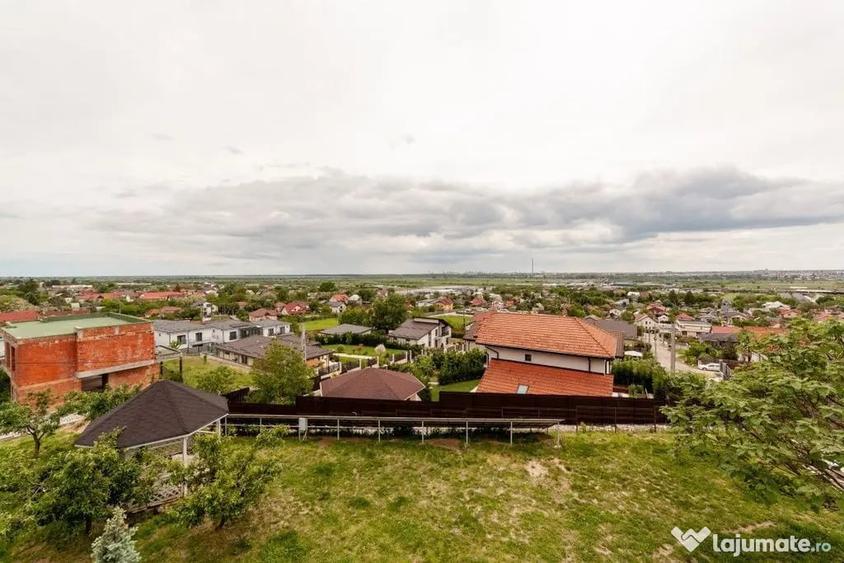 Casă cu 5 camere cu Teren 1255 Mp în Ștefănești