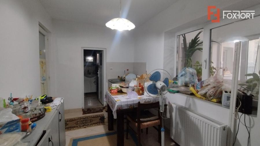 Casă individuală cu 3 camere cu Canalizare în Mehala