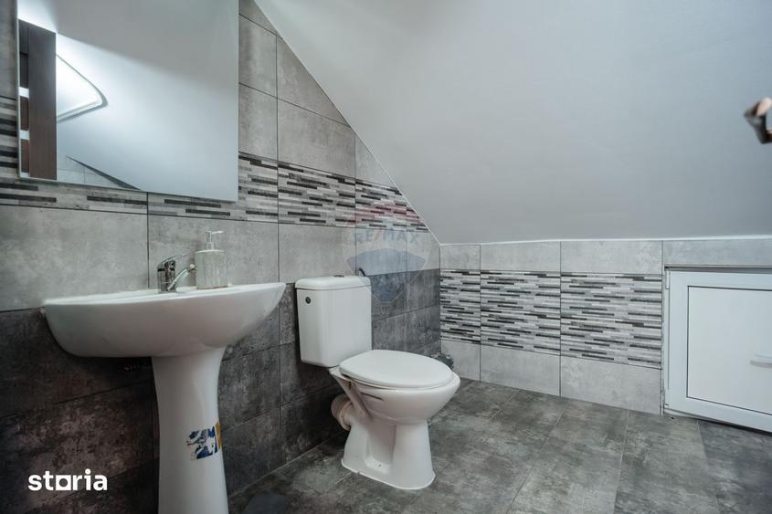Apartament cu 3 camere, mobilat în Burdujeni