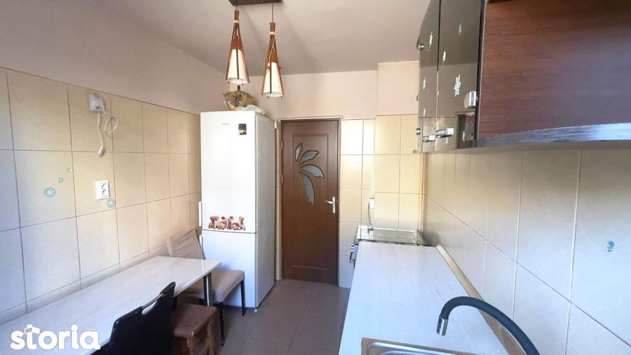 Apartament cu 2 camere, mobilat în Central
