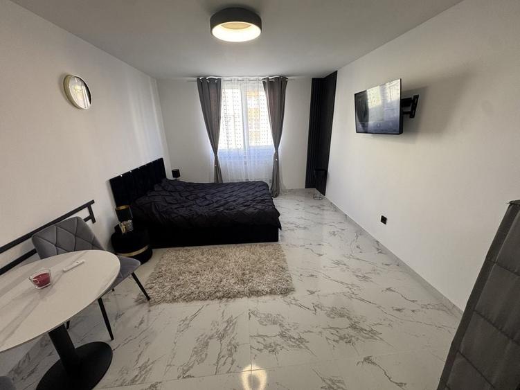 Garaoniera de vanzare zona maratei 22 mp Renovata complet - 2