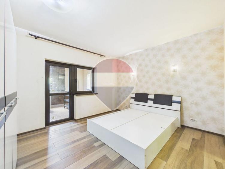 Casă individuală cu 4 camere cu Teren 565 Mp în Central