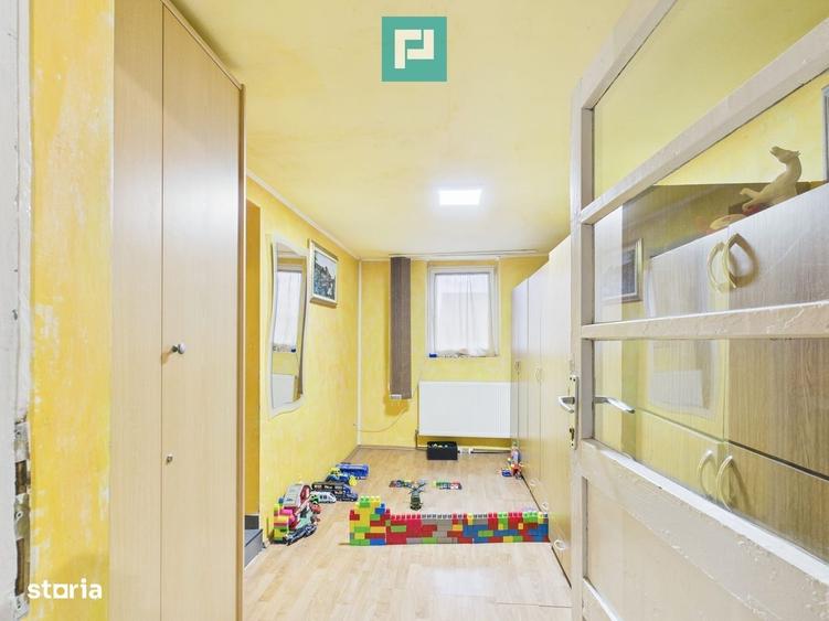 Casă cu 4 camere în Sintea Mică