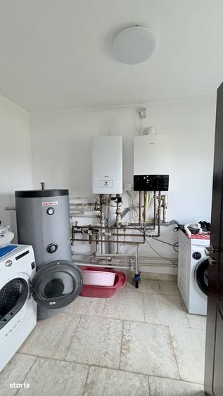 Casă cu 4 camere în Stupărei