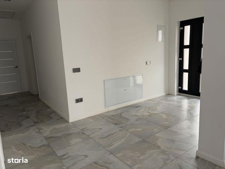 Casă cu 3 camere cu Teren 498 Mp în Unirea