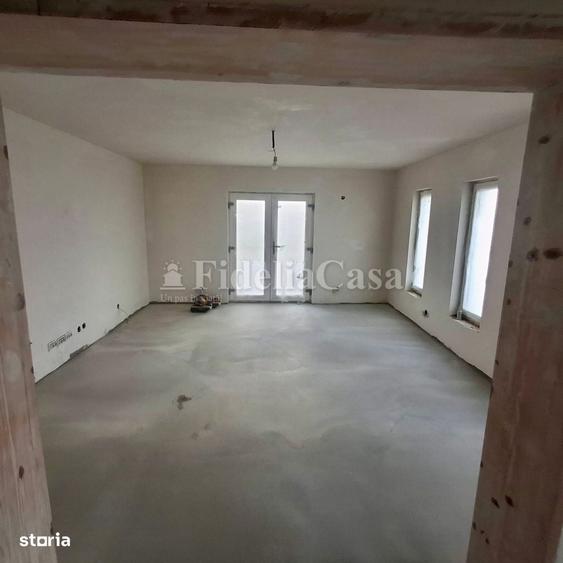 Casă cu 4 camere cu Teren 1730 Mp în Central