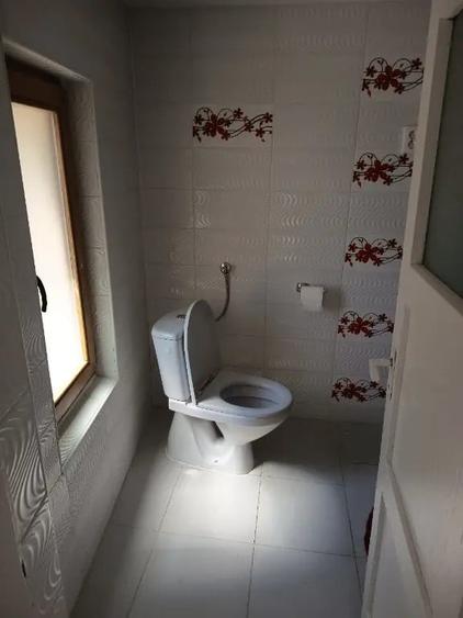 Casă cu 5 camere în Central