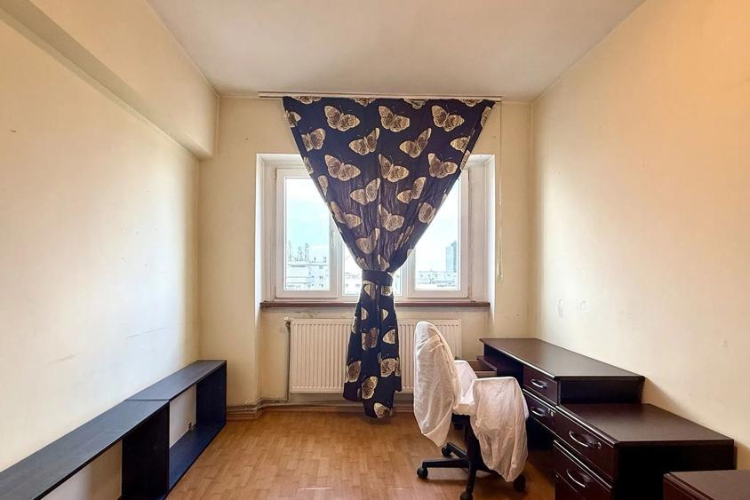 Apartament cu 3 camere decomandat, mobilat în Titulescu