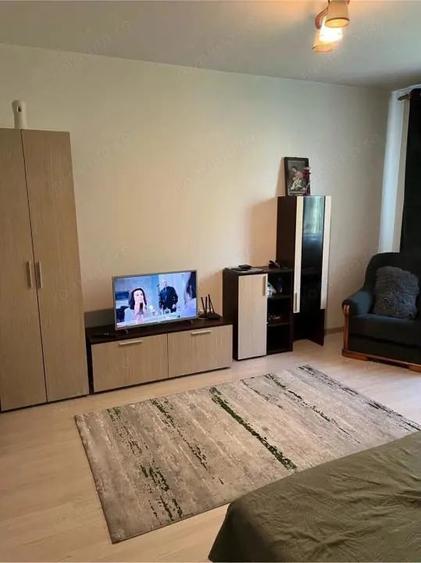 Apartament cu 2 camere semidecomandat în Gara