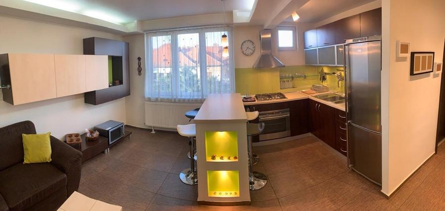 Apartament cu 2 camere semidecomandat în Ultracentral