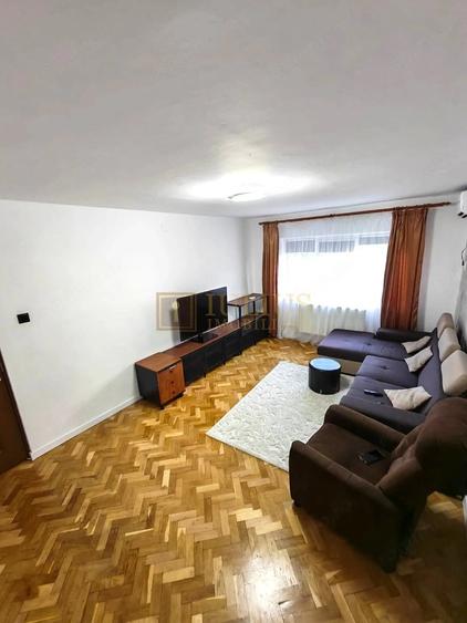 Apartament cu 3 camere decomandat în Lunei
