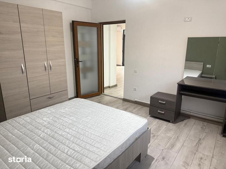 Apartament cu 3 camere în Răzvad