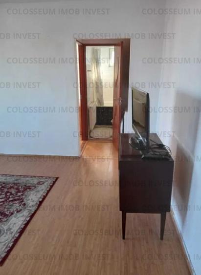 Apartament cu 2 camere semidecomandat în Florilor