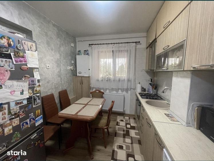Apartament cu 3 camere în Tudor Vladimirescu