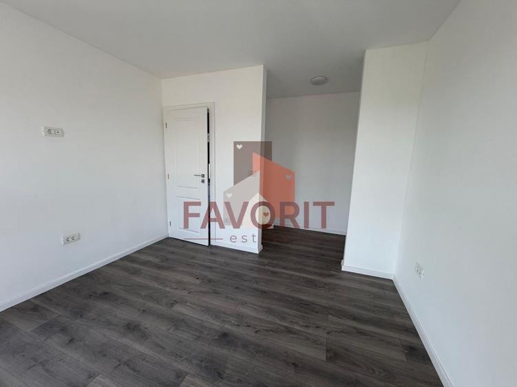 Duplex cu 4 camere cu Canalizare în Săcălaz