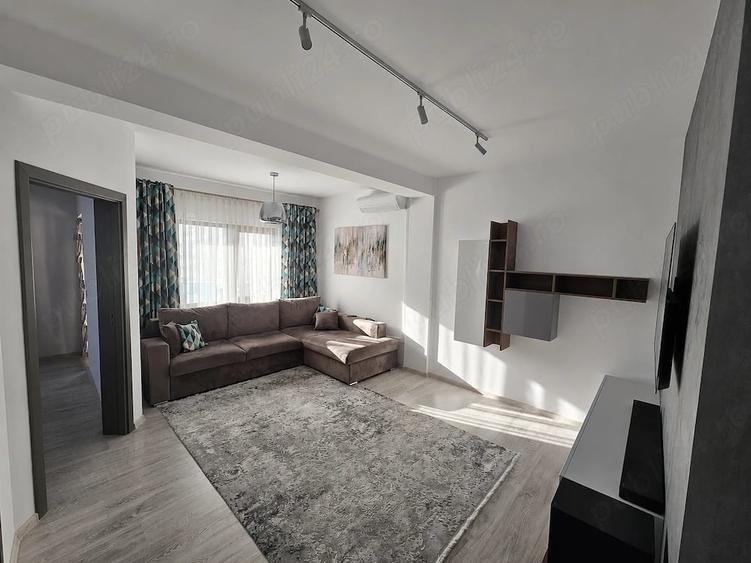 Apartament cu 3 camere semidecomandat în Valea Lupului