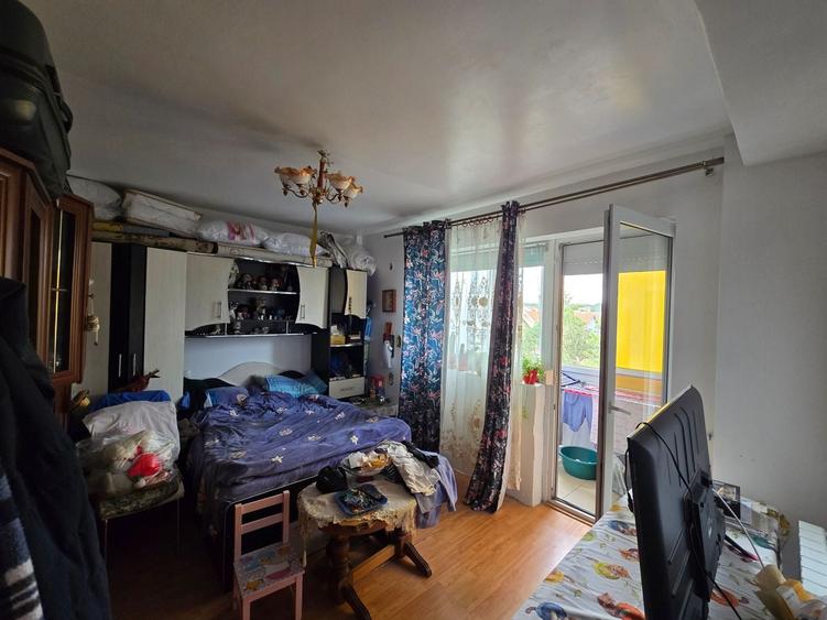 Apartament cu 2 camere decomandat, mobilat în Dumbrăvița