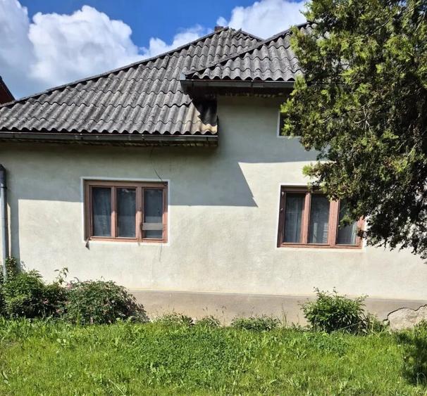 Casă cu 4 camere în Săliște